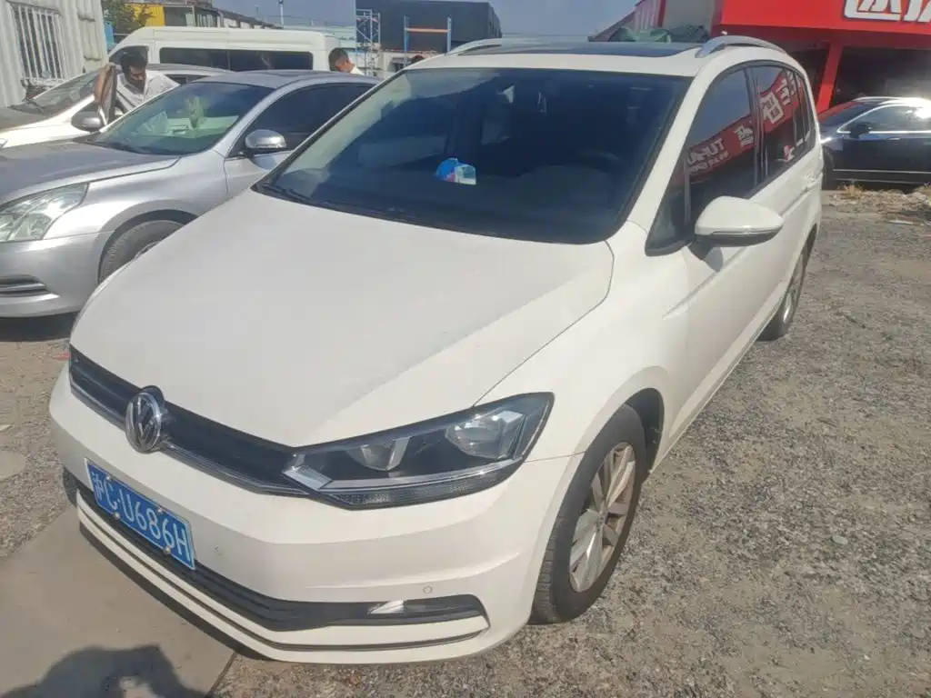 Volkswagen Touran 2018 — пригон из Китая