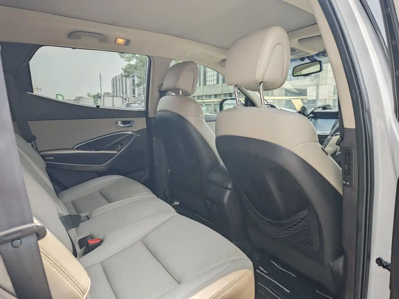 Hyundai Santa Fe 2013 Model 2.4L Automatic 4WD Smart фото 8