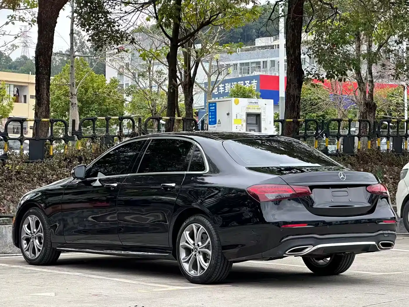 Mercedes-Benz E-Class 2021 Facelift E 300 L Sport Luxury фото 7