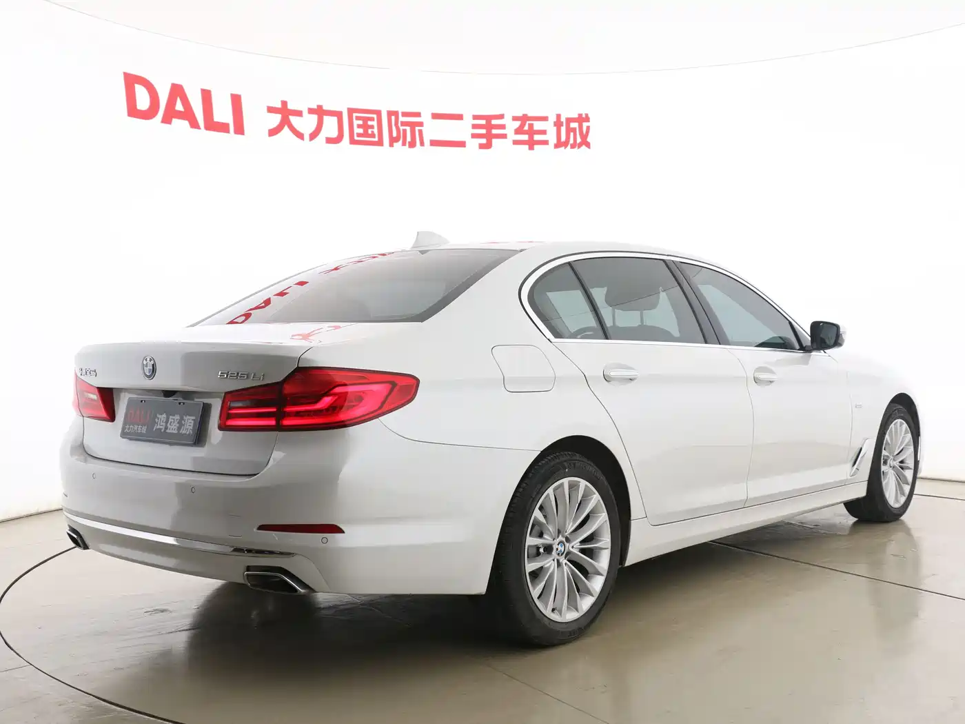 BMW 5 Series 2018 525Li Luxury Package фото 15