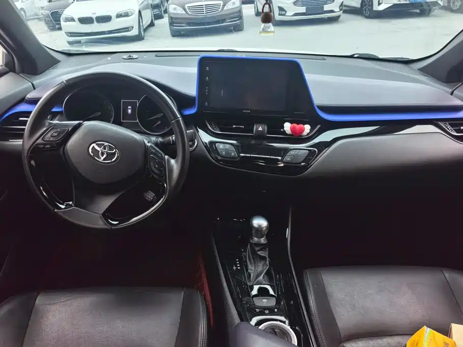 Toyota IZOA 2021 2021 Hybrid 2.0L Yixiang Edition