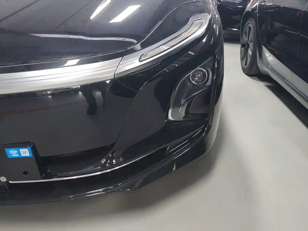 Hongqi E-QM5 2026 2025 610km PLUS