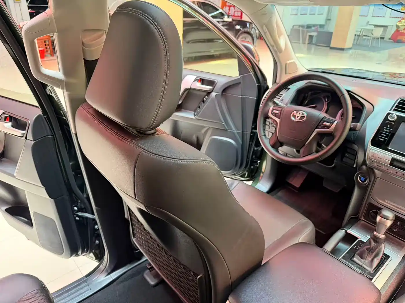Toyota Prado 2018 3.5L Auto TX-L фото 13