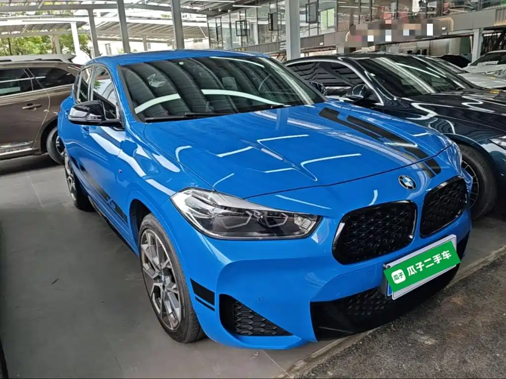 BMW X2 2022 2021 Facelift sDrive25i Shadow Night Edition
