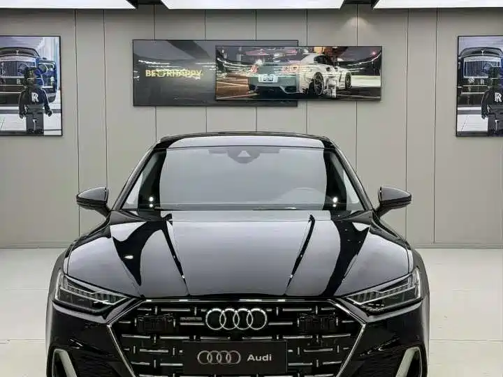 Audi A7L 2024 45 TFSI quattro Black Warrior Edition фото 2