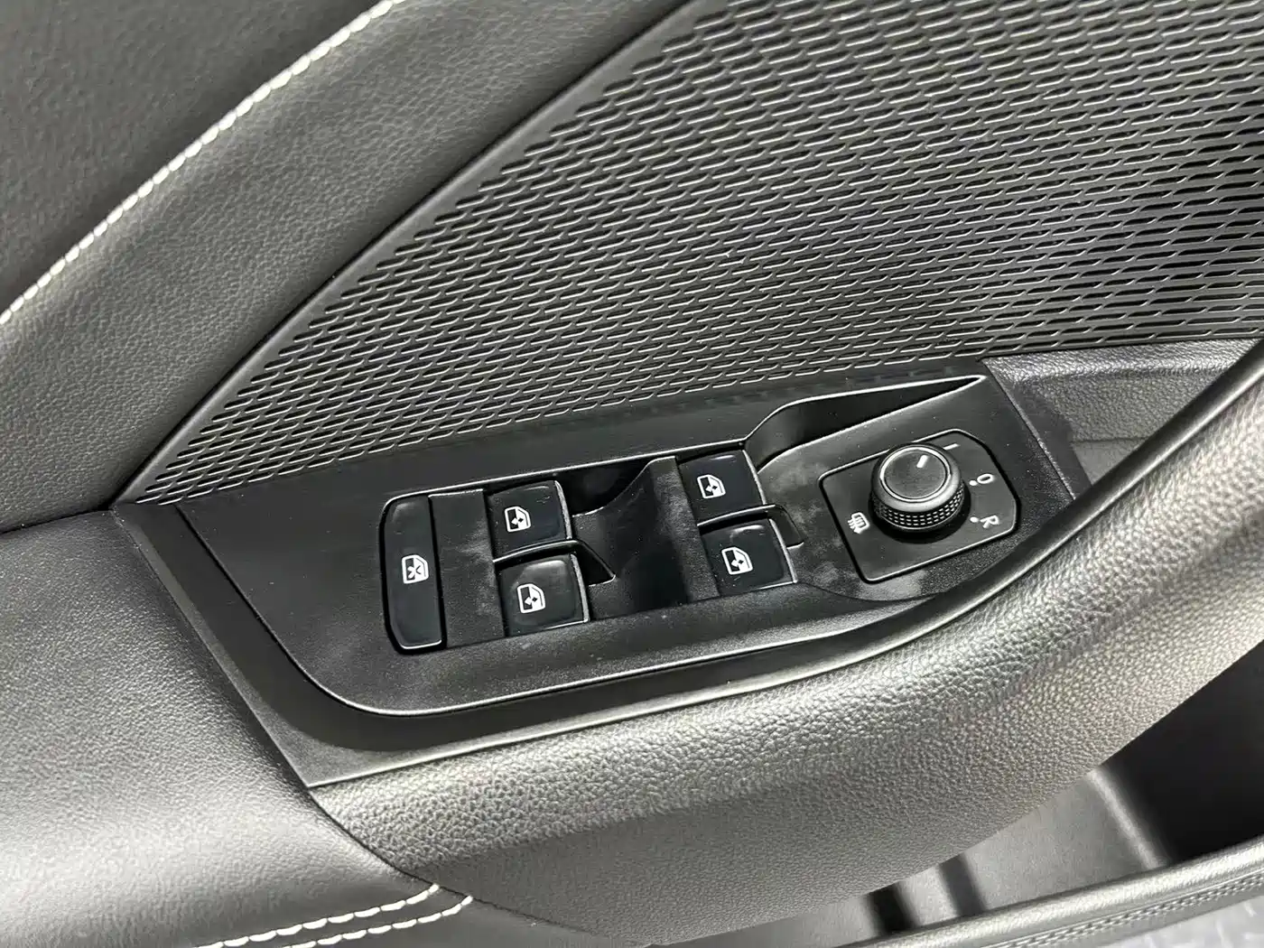 Škoda Octavia 2022 PRO TSI280 Premium Edition фото 10