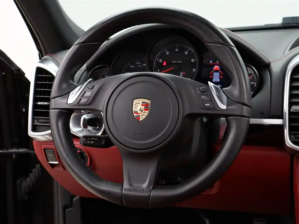 Porsche Cayenne 2014 Cayenne Platinum Edition 3.0T фото 17