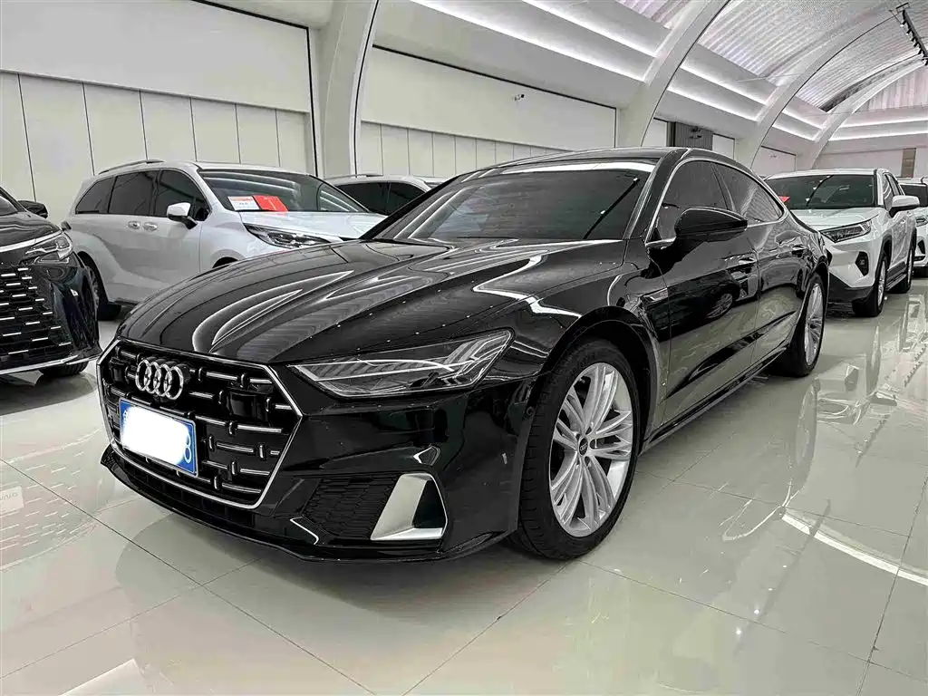 Audi A7L 2025 Model Year 45 TFSI quattro Premium