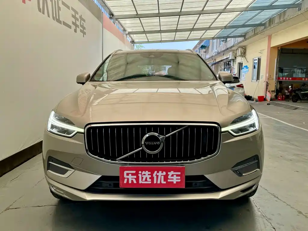 Фото 2 - Volvo XC60