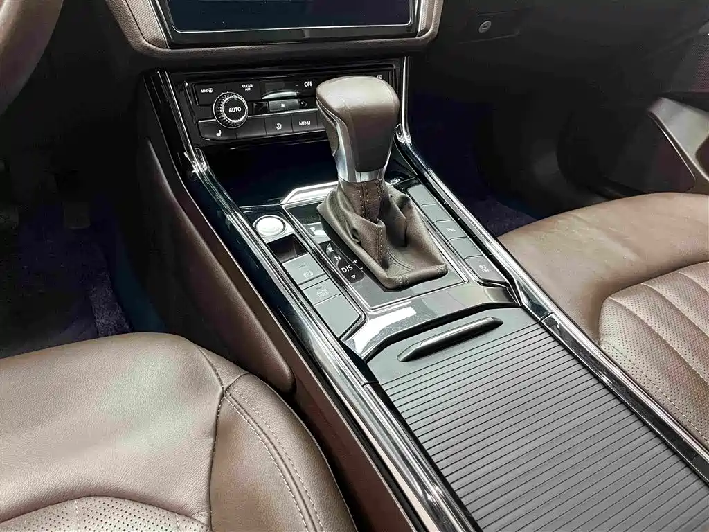 Volkswagen Phideon 2023 2021 380TSI Luxury Edition