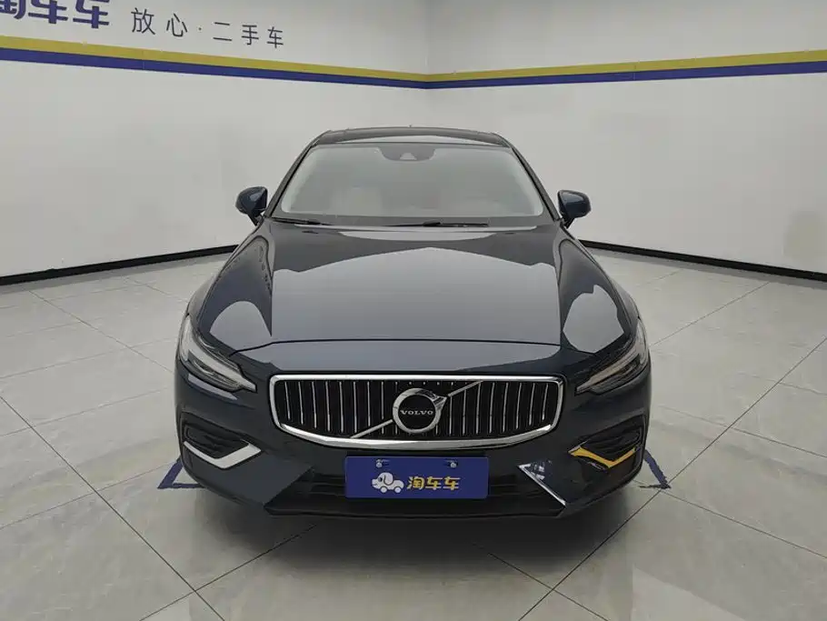 Фото 2 - Volvo S60