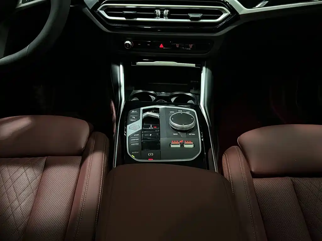 BMW 3 Series 2023 320Li M Sport Package фото 15