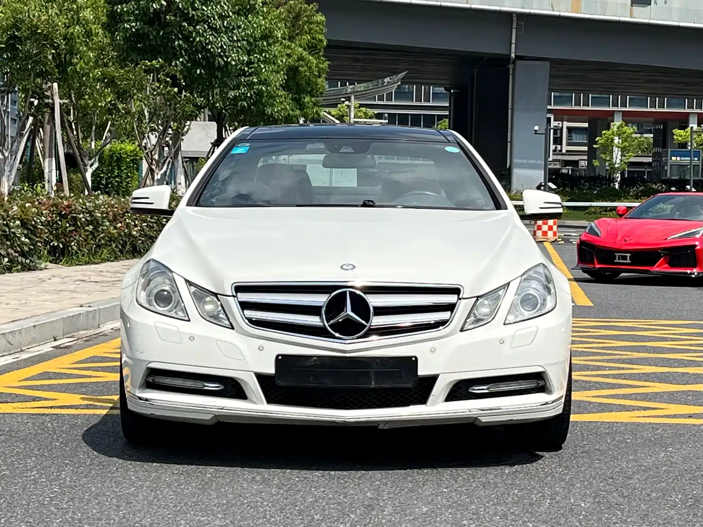 Mercedes-Benz E-Class (Import) 2010 E 260 CGI Coupe фото 2