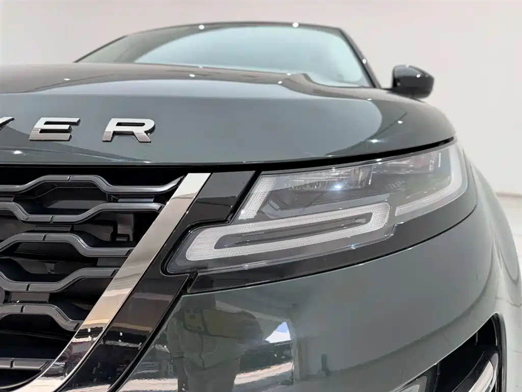 Land Rover Range Rover Evoque 2021 Range Rover Evoque L 249PS R-Dynamic First Edition Launch Edition фото 2