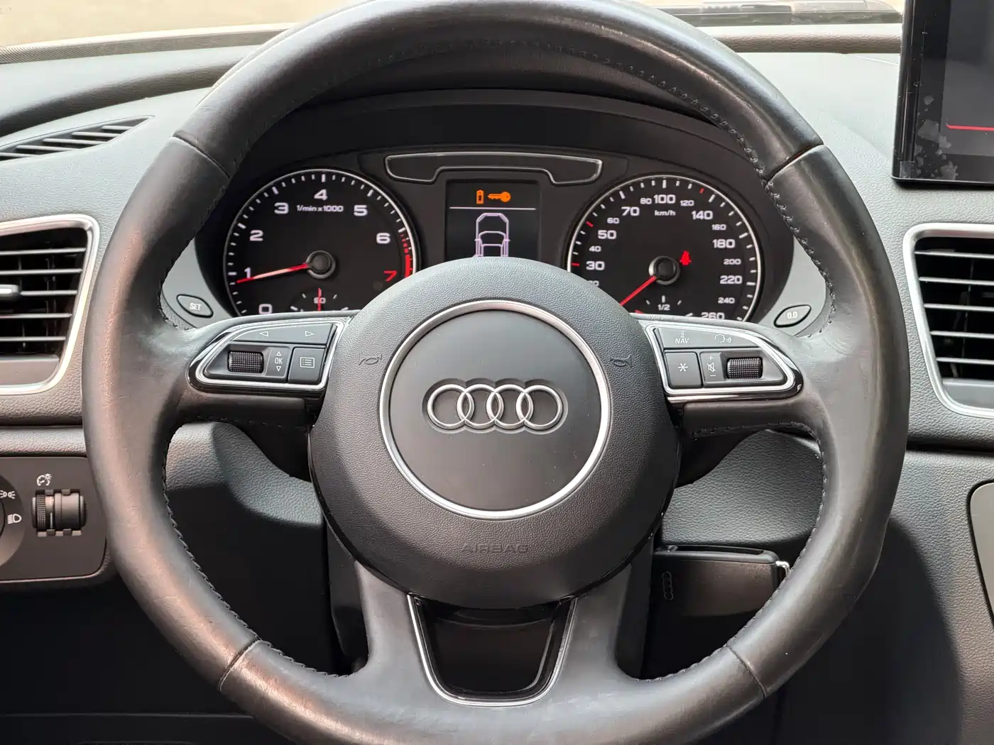 Audi Q3 2016 30 TFSI Fashion фото 9