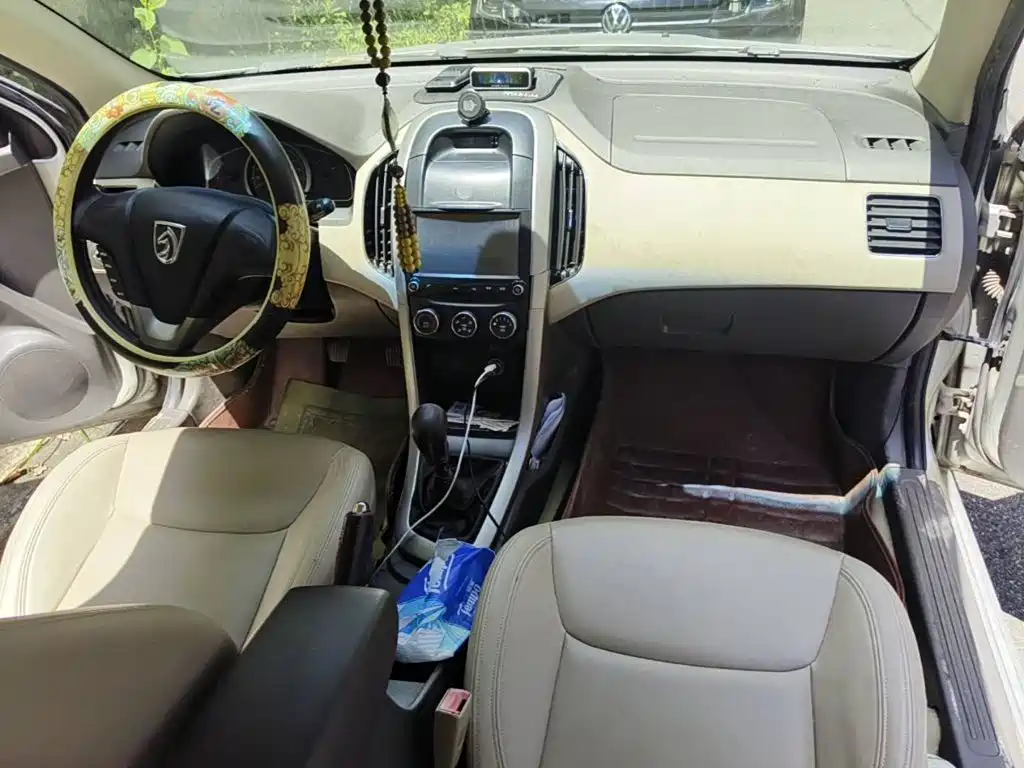 Baojun 630 2012 2012 1.5L DVVT Manual Elite Model