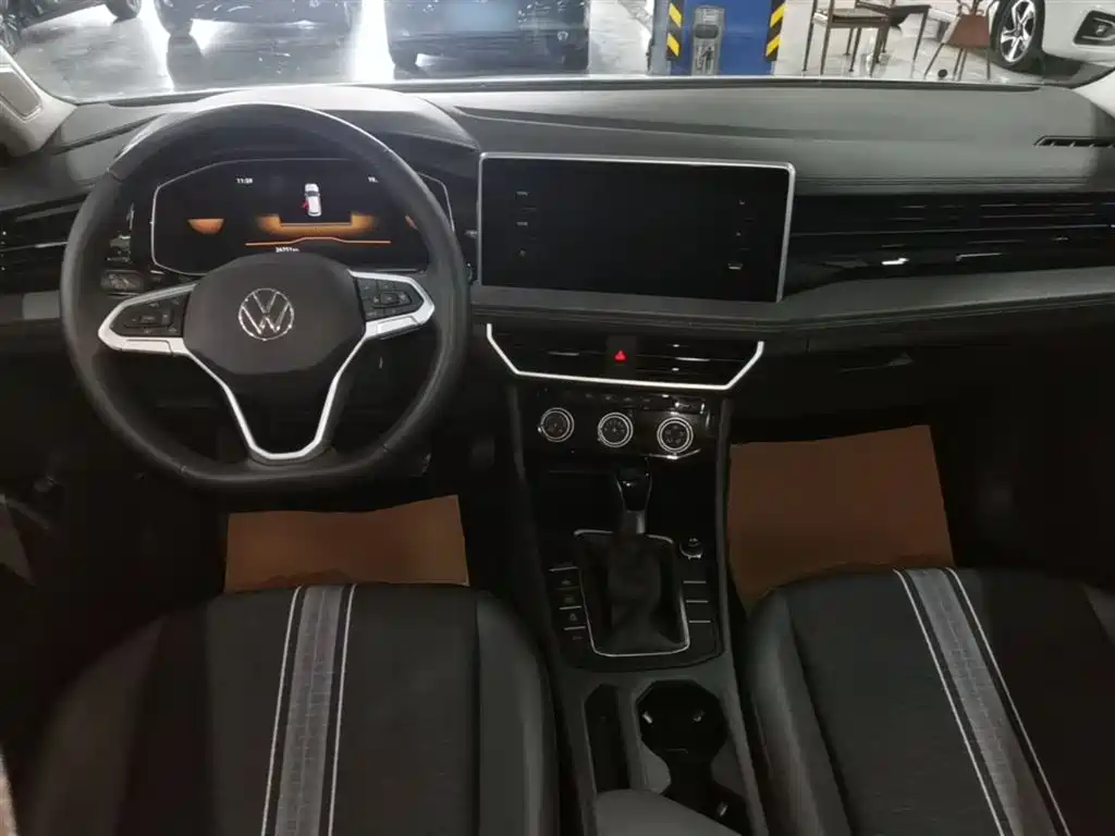 Volkswagen Sagitar 2024 200TSI DSG Flying Edition фото 10