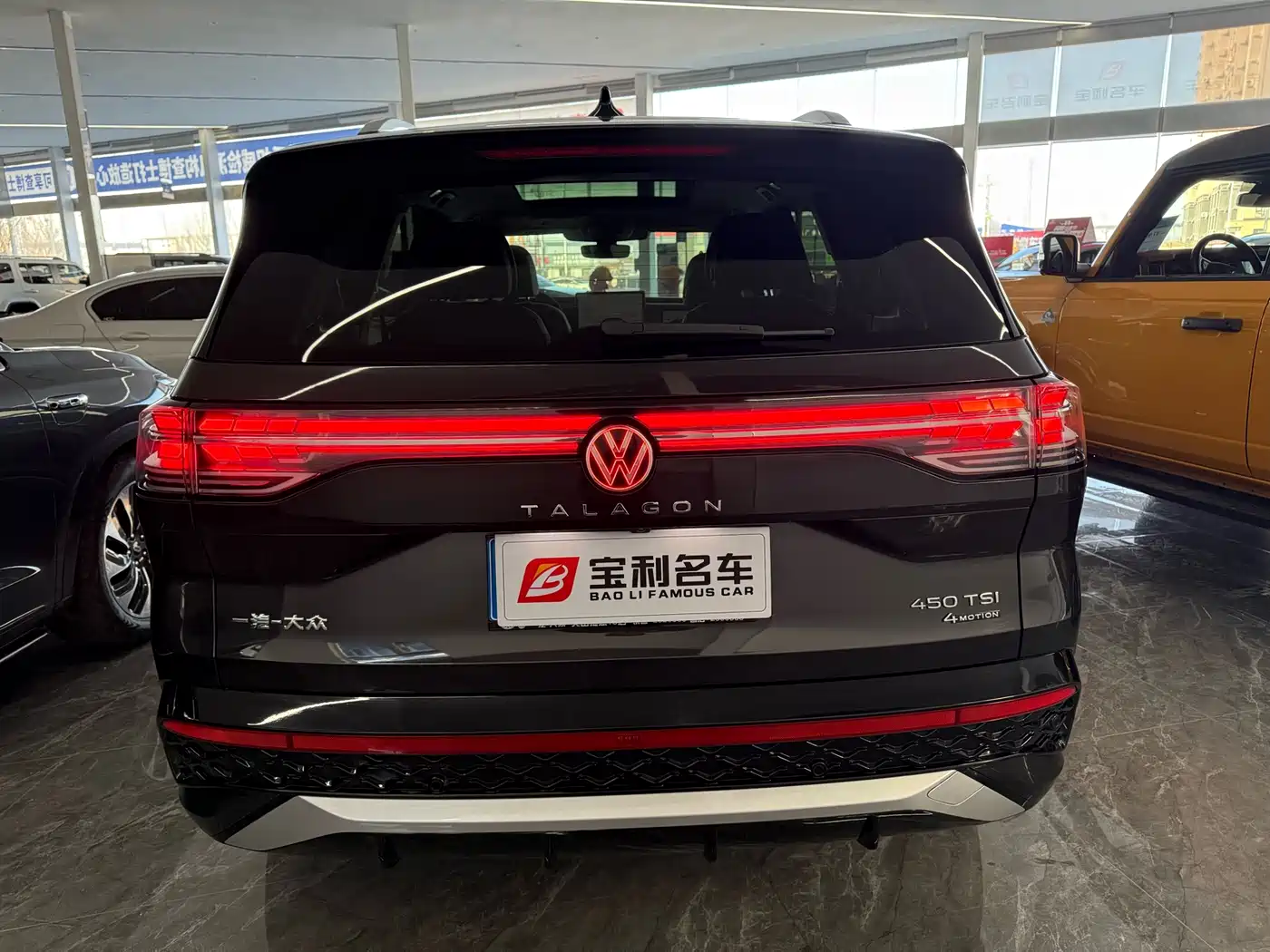 Volkswagen Talagon 2025 450TSI R-Line 6-Seater фото 2