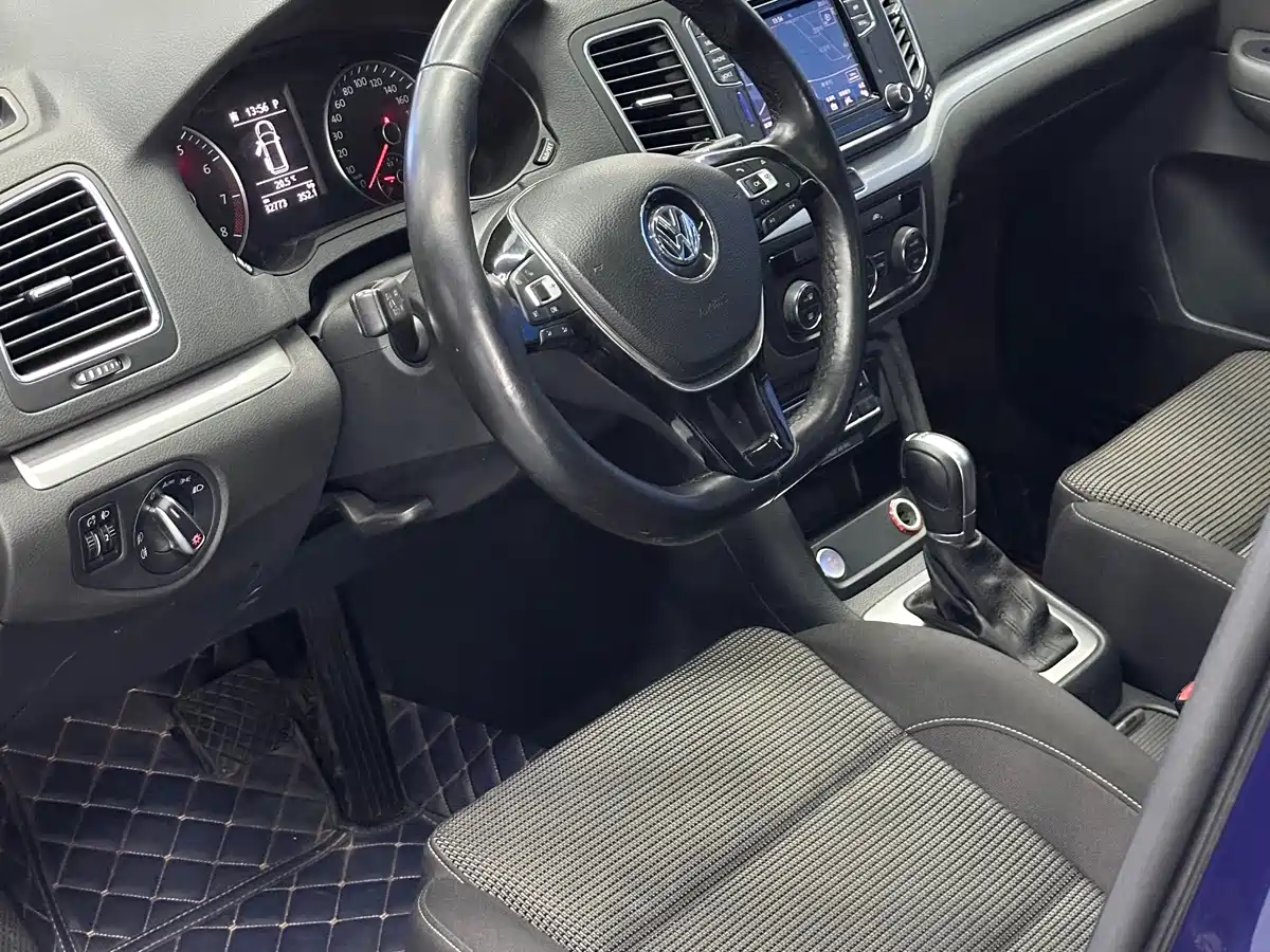 Volkswagen Sharan 2018 2018 380TSI Comfort 7-Seater