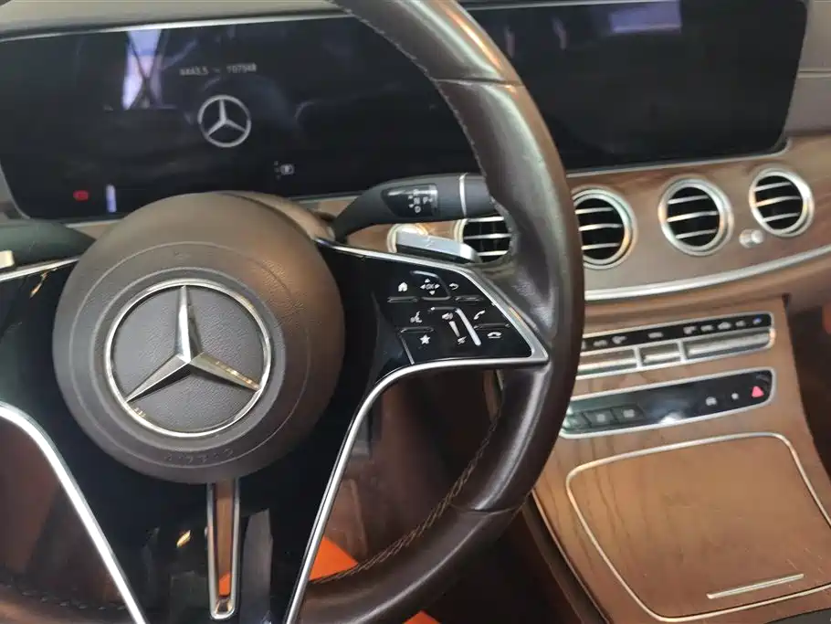 Mercedes-Benz E-Class 2021 E 300 L Fashion фото 16