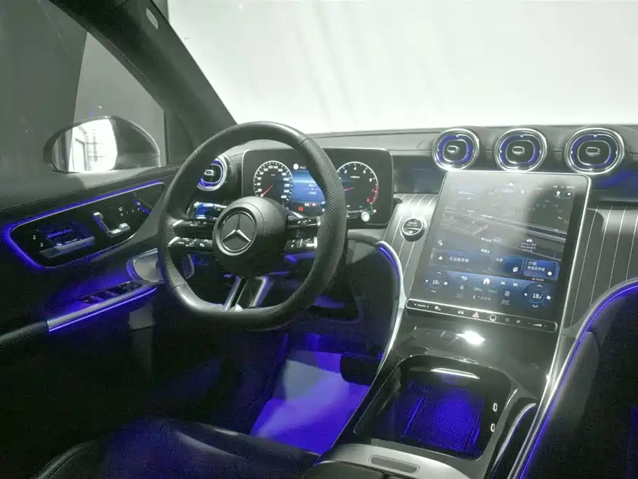 Mercedes-Benz GLC 2023 GLC 300 L 4MATIC Dynamic 7-Seater фото 7