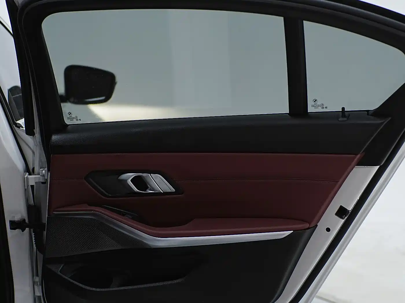 BMW 3 Series 2023 320Li M Sport Package фото 29