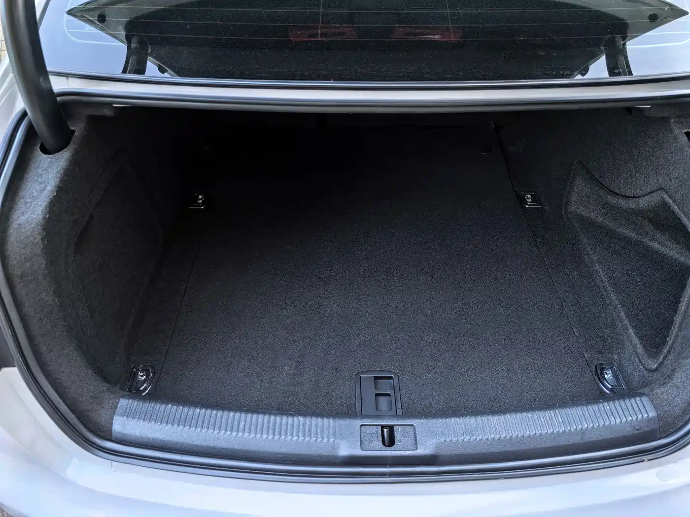 Audi A4L 2013 35 TFSI Automatic Standard фото 23