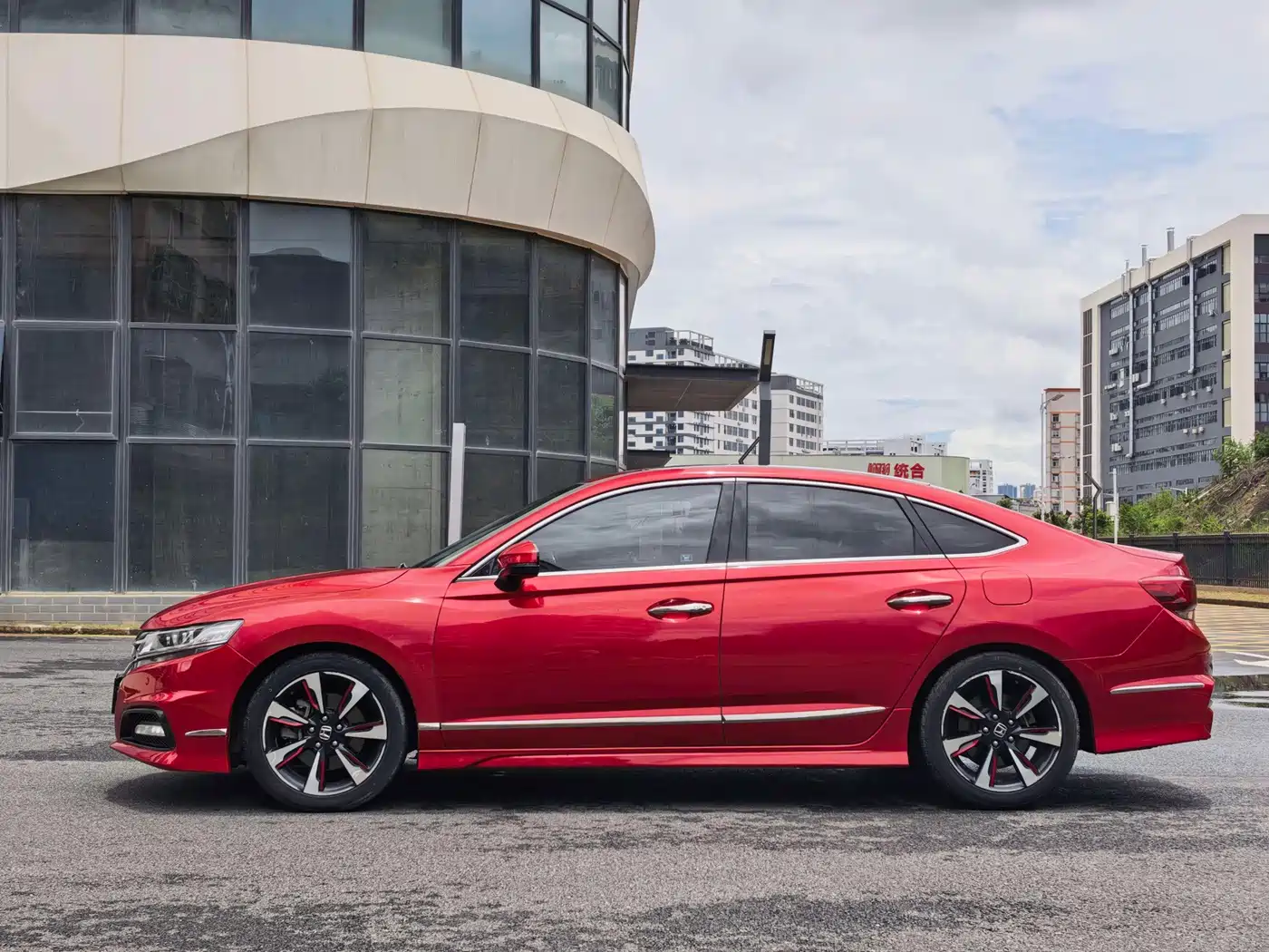 Photo 6 - Honda Spirior