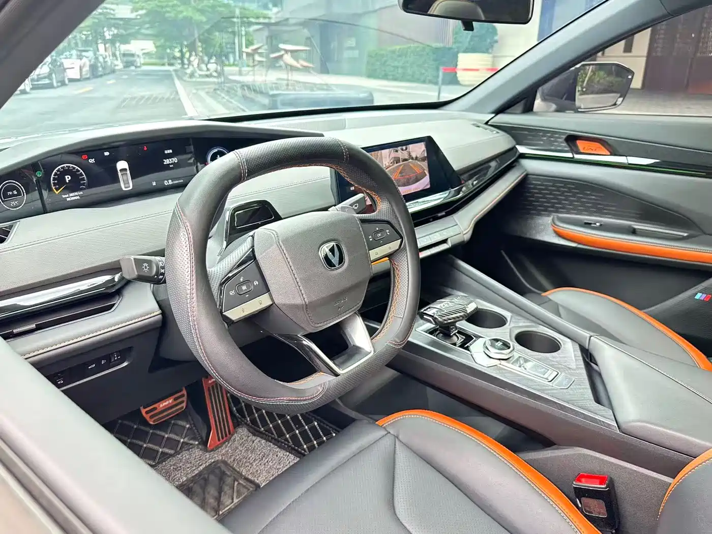 CHANGAN UNI-V