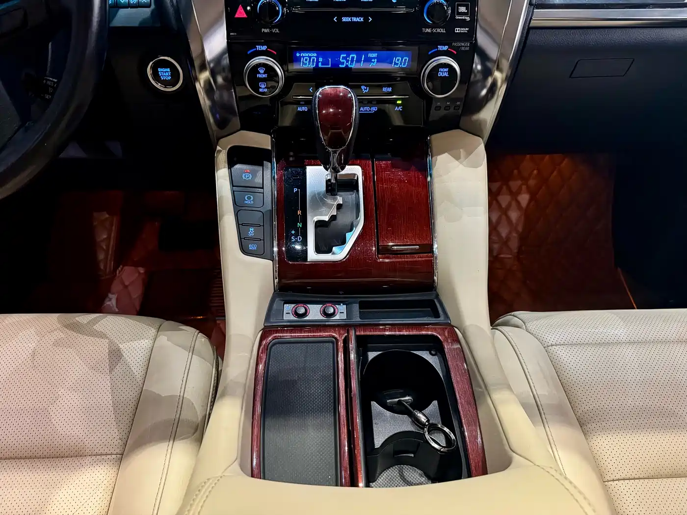 Toyota Alphard 2015 3.5L Luxury Edition фото 11