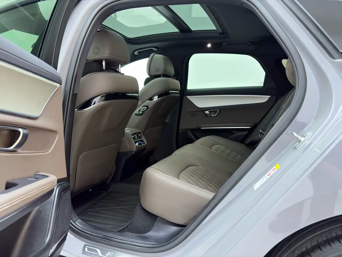 BYD Han 2025 DM-i Smart Drive Edition 125KM Elite фото 7