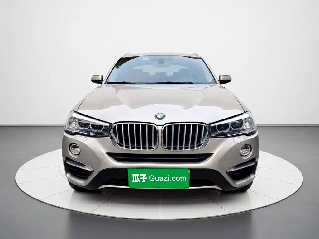 Photo 24 - BMW X4