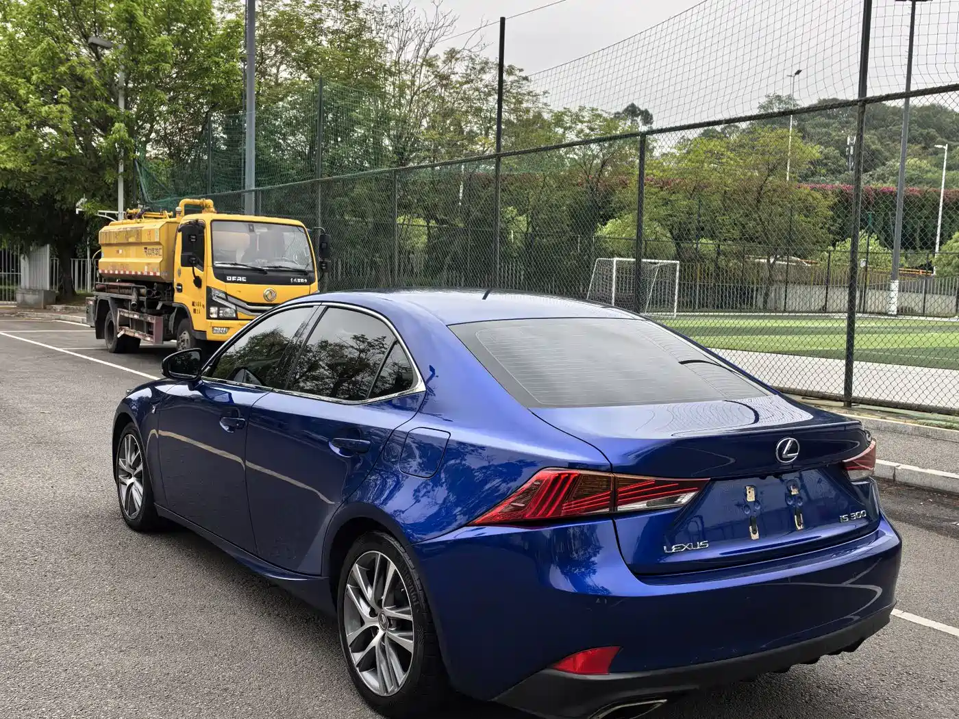 Lexus IS 2017 300 F SPORT фото 4