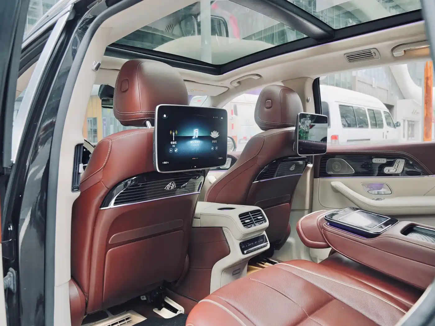 Mercedes-Benz Maybach GLS 2022 GLS 480 4MATIC фото 9