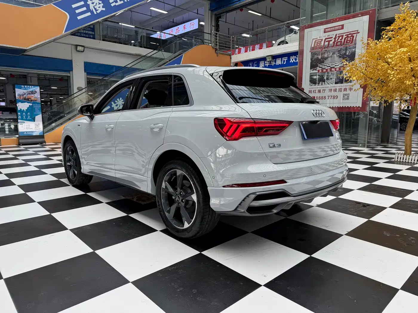 Audi Q3 2022 35 TFSI Fashion Dynamic фото 16