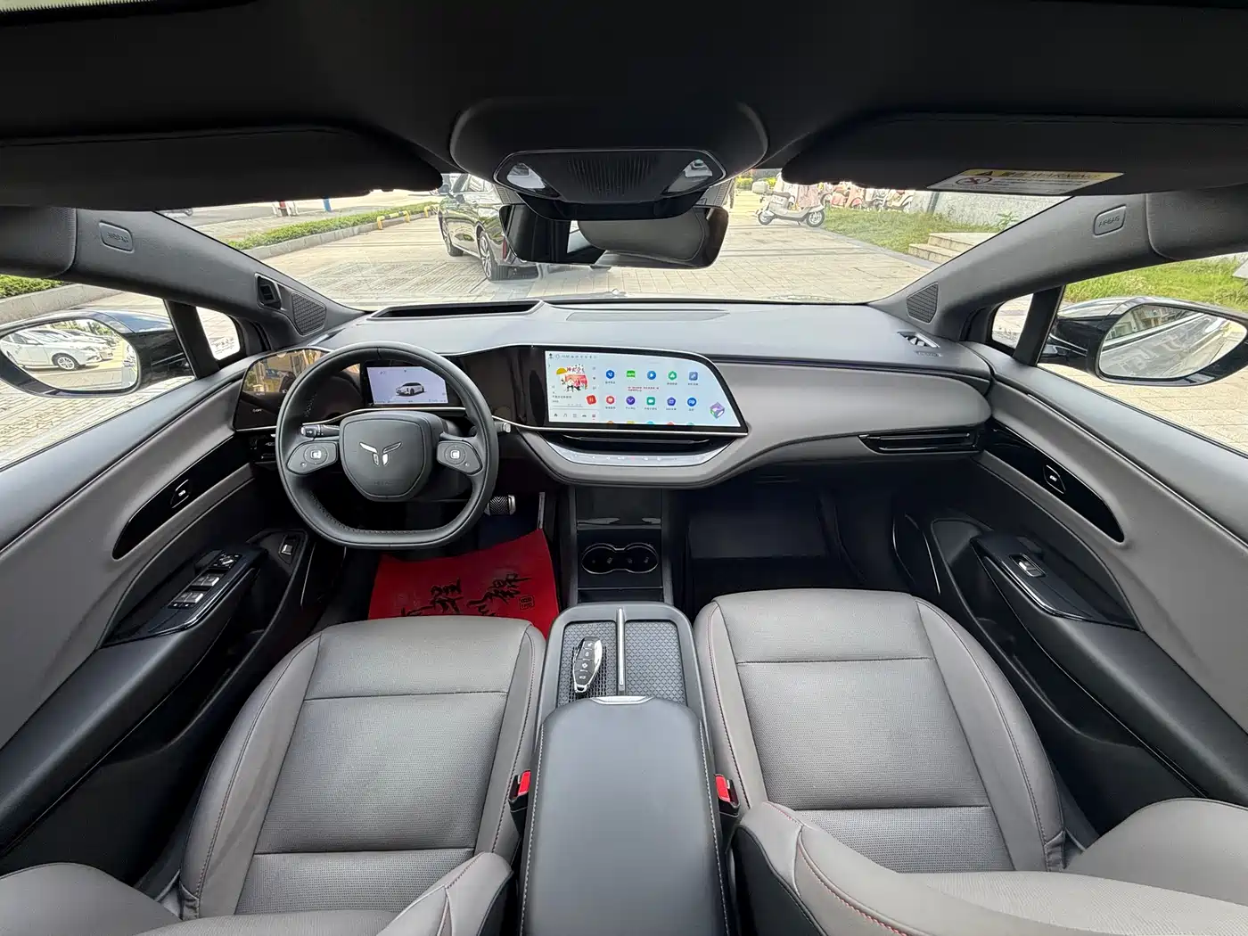 Hongqi EH7 2025 640 AWD Smart Selection Edition фото 6