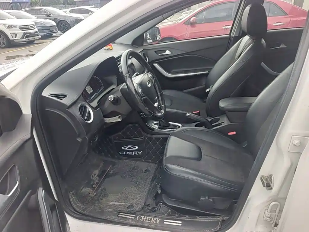 Фото 15 - Chery Tiggo 3x