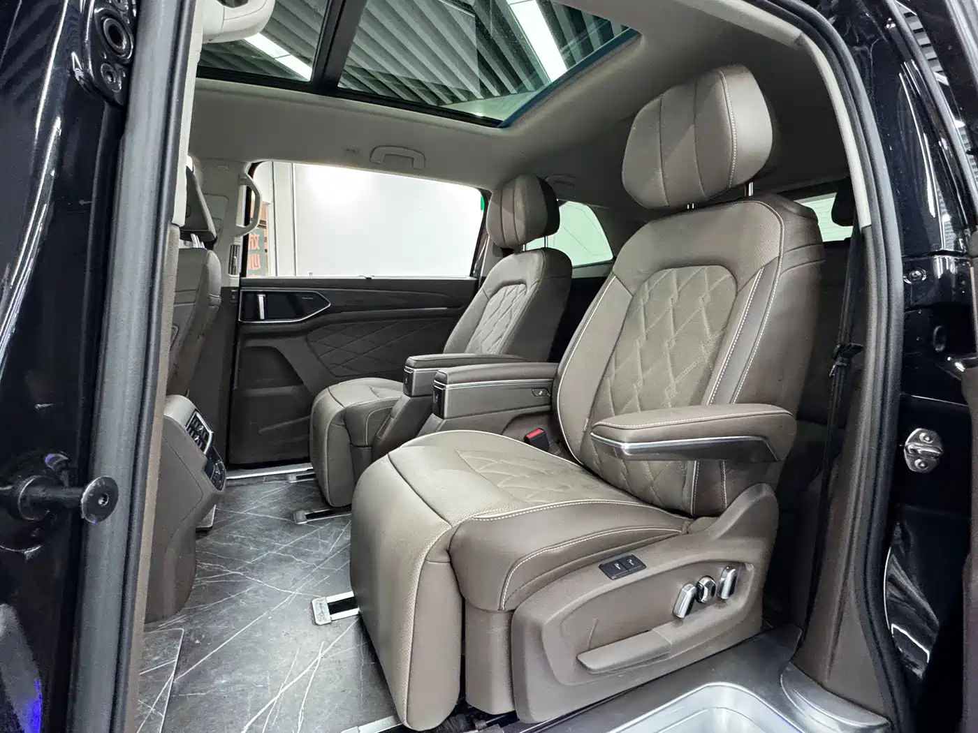 Volkswagen Viloran 2023 380TSI Flagship Edition фото 7