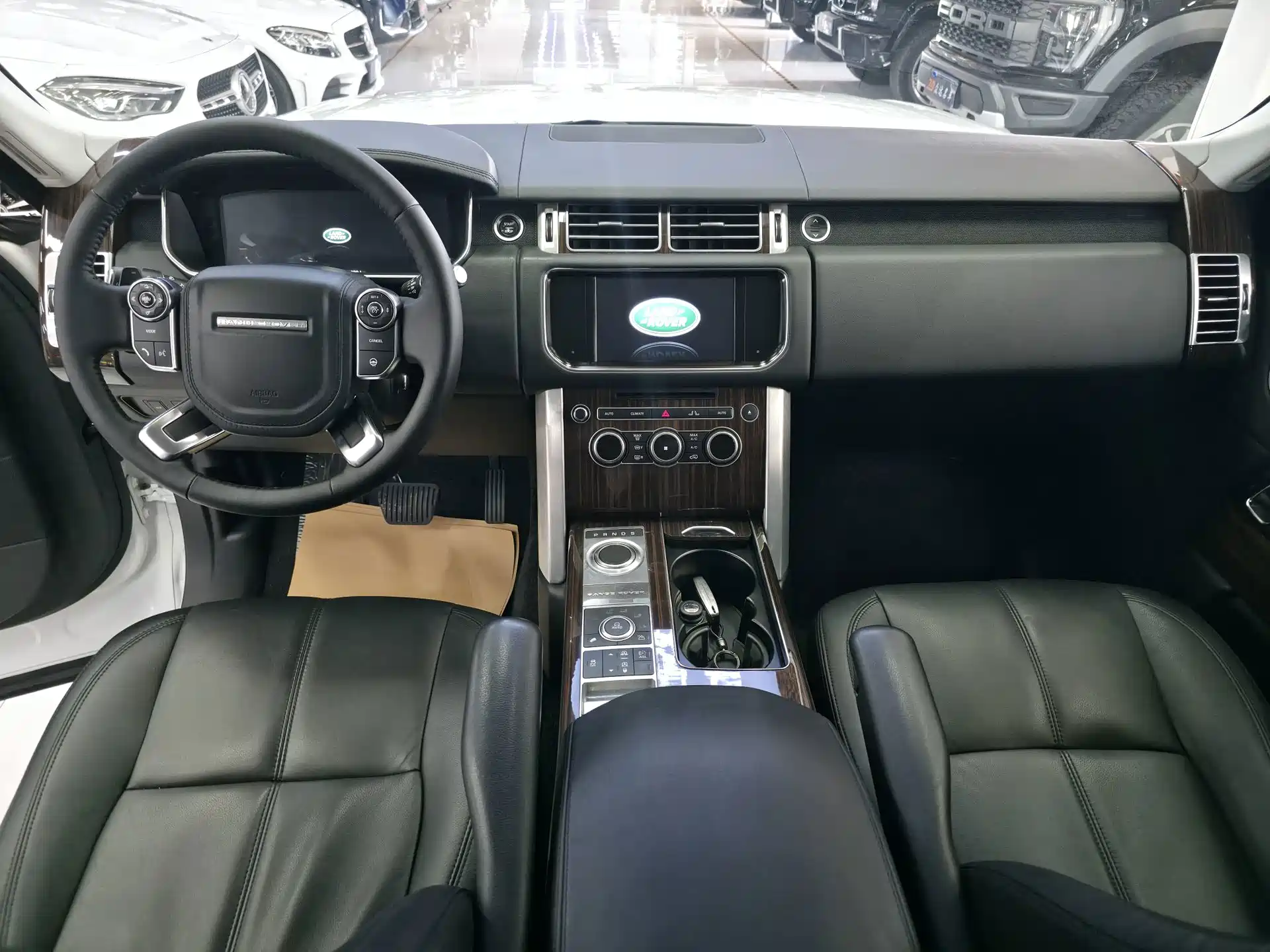 Фото 4 - Land Rover Range Rover