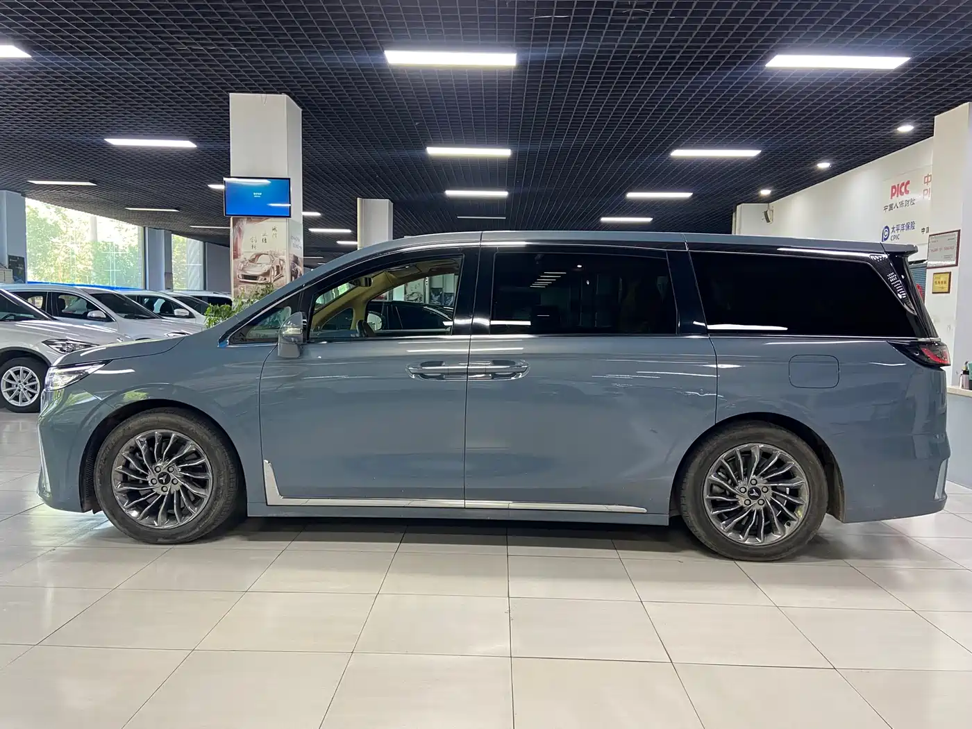 Voyah Auto Voyah Dreamer 2022 Low-carbon Dream+Smart Package фото 3