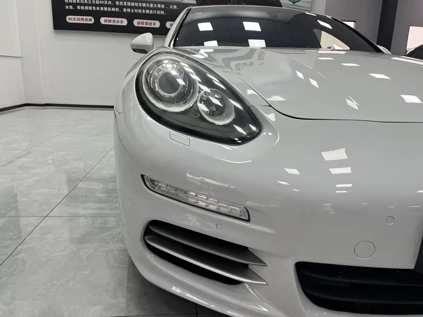 Porsche Panamera 2016 Panamera Executive Edition 3.0T фото 4