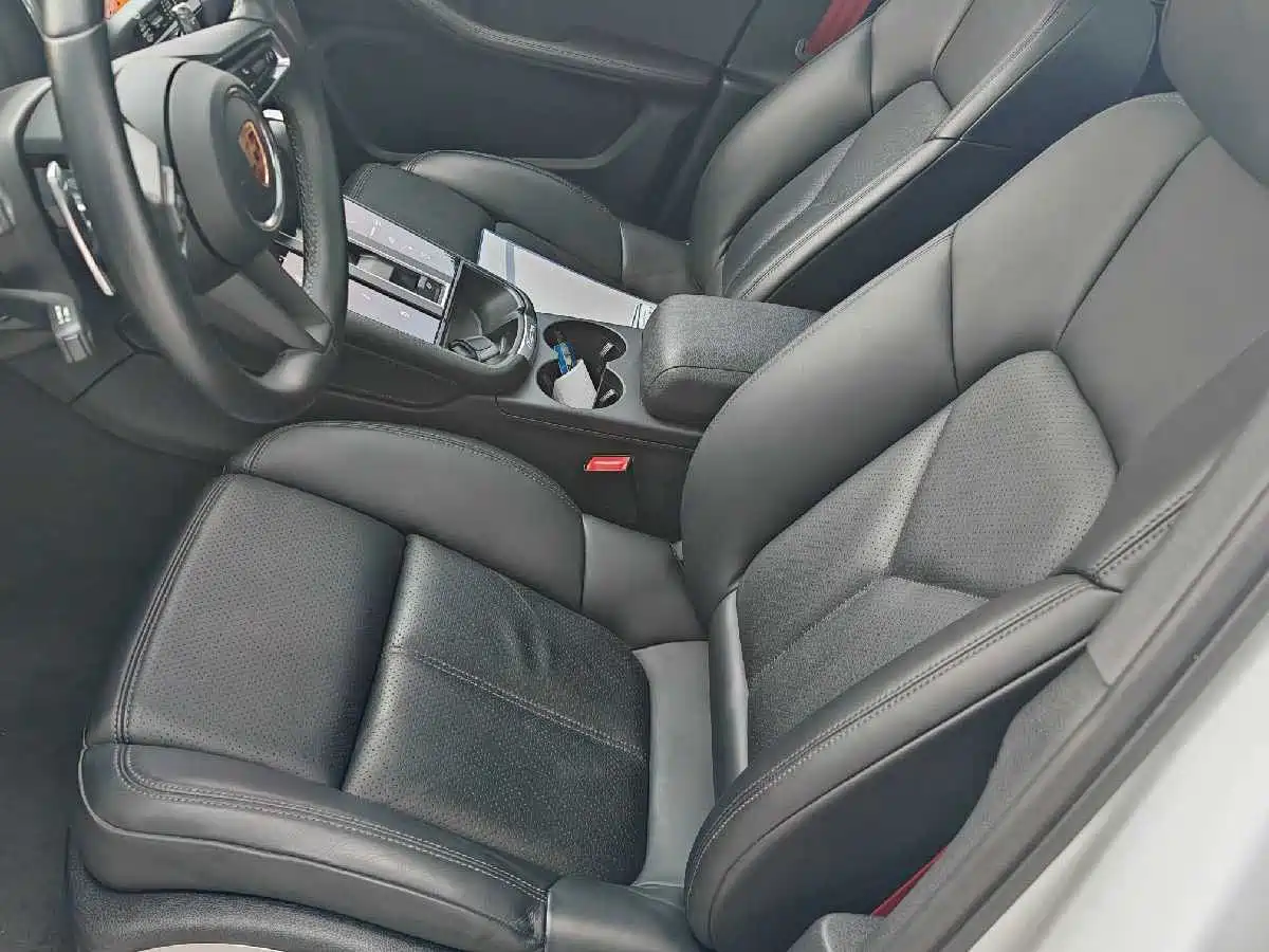 Porsche Macan 2023 Macan 2.0T фото 16