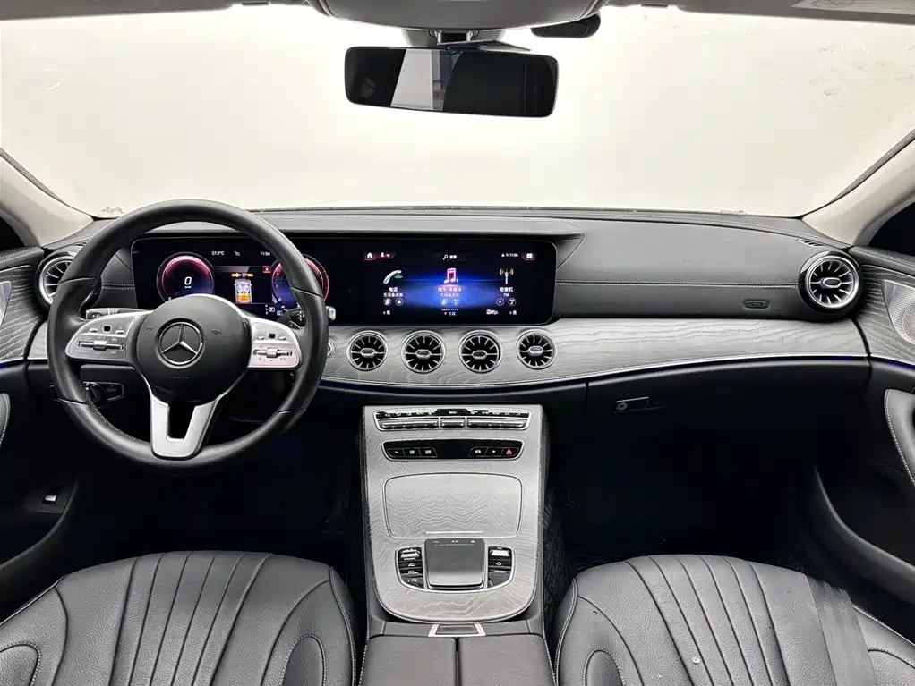 MERCEDES-BENZ CLS