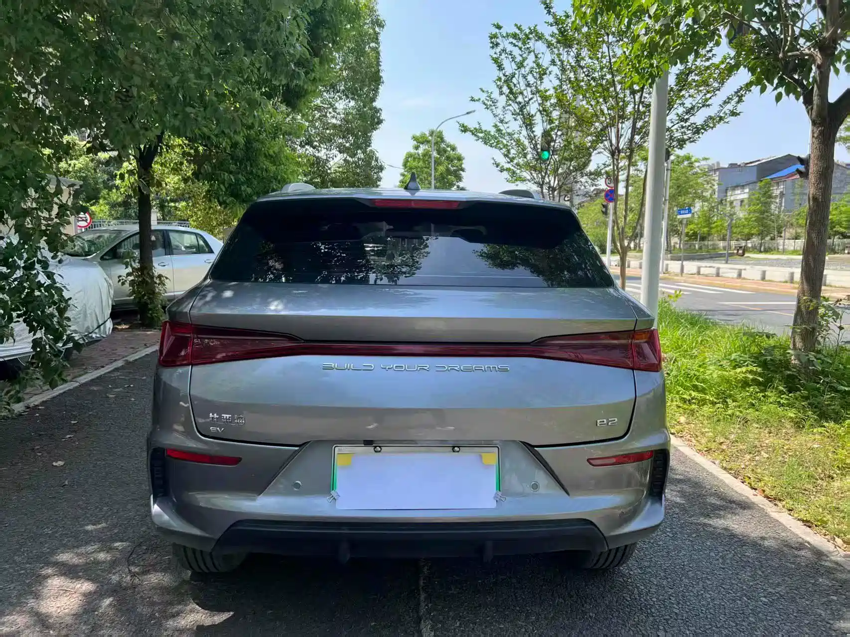 Фото 8 - BYD e2