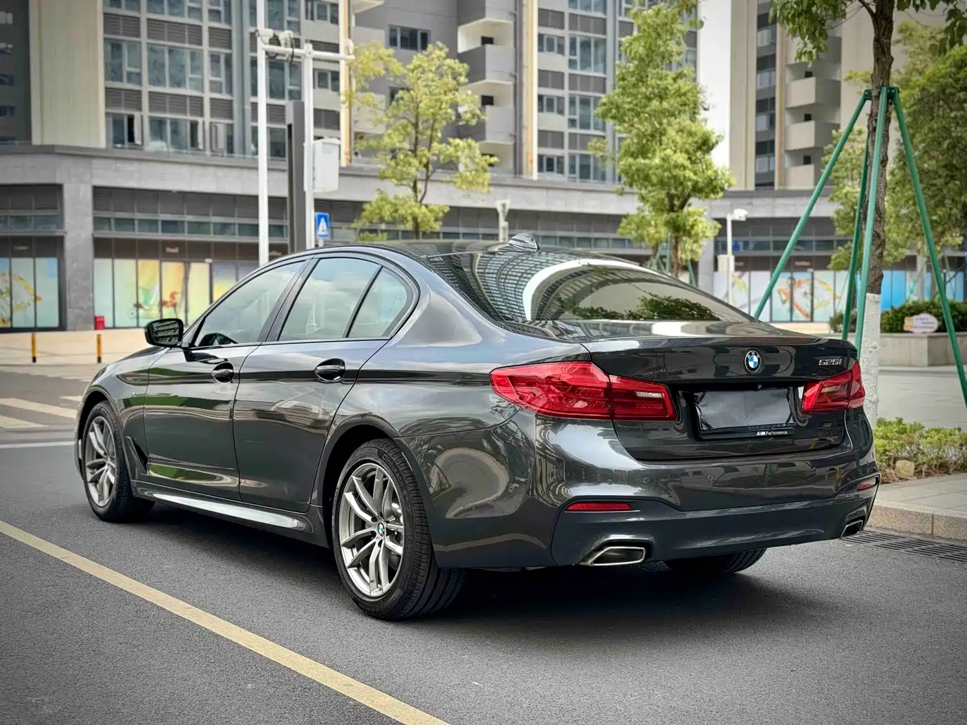 BMW 5 Series (Import) 2020 Model 525i M Sport Package фото 16