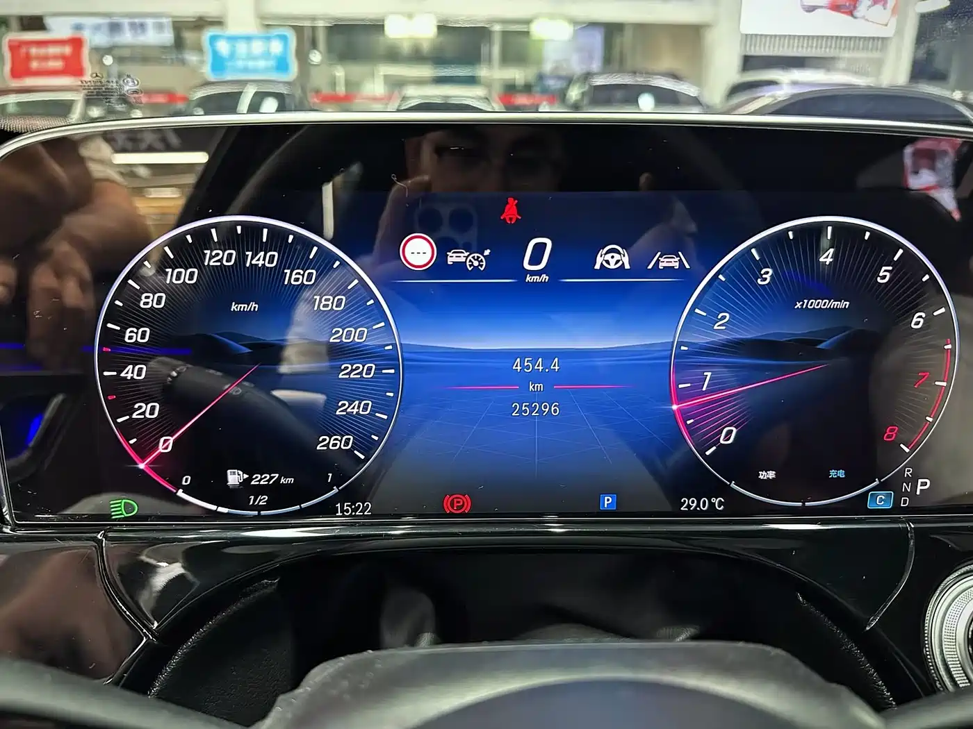 Mercedes-Benz E-Class 2024 Model E 300 L Luxury фото 14