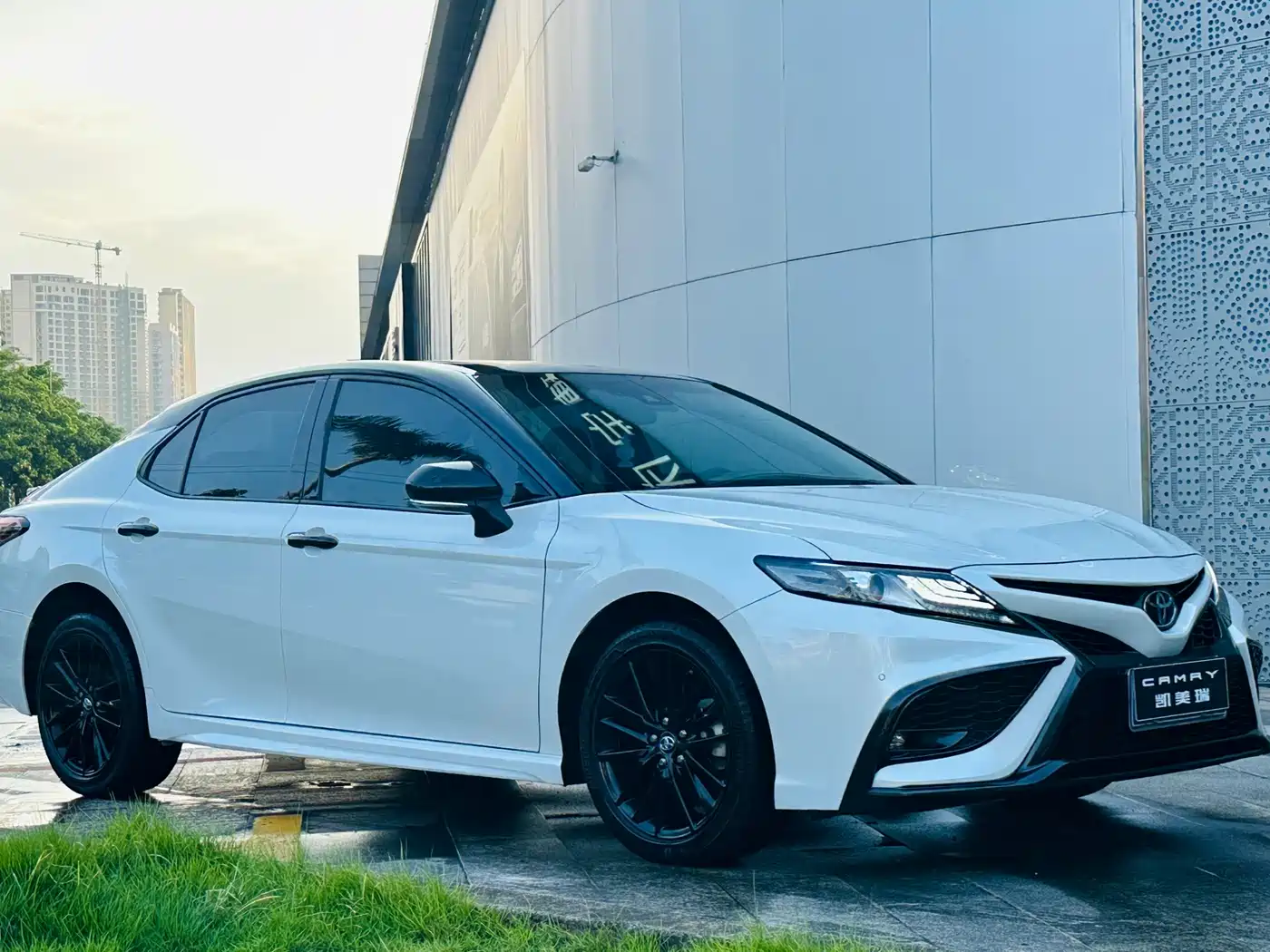 Toyota Camry 2023 2022 2.5S Knight Edition