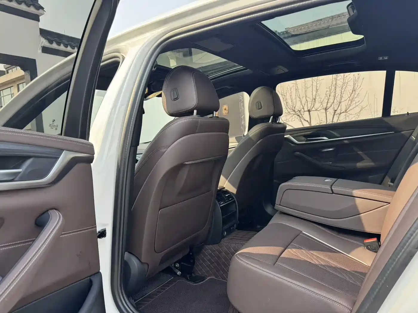 BMW 5 Series 2022 530Li Leading M Sport Package фото 8