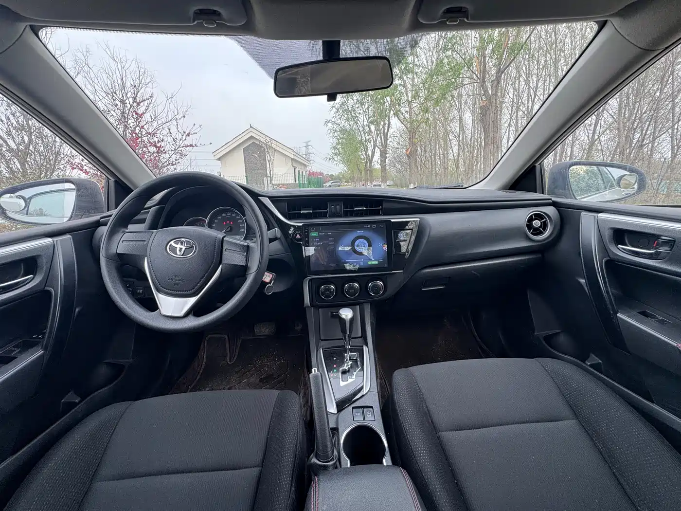 Toyota Corolla 2017 1.2T CVT GL-i фото 10