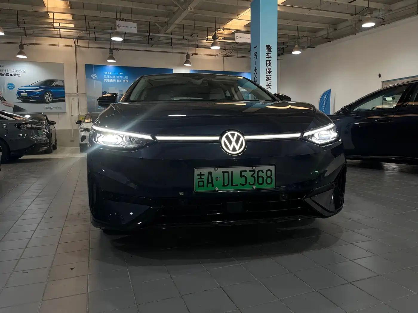 VOLKSWAGEN ID.7 VIZZION